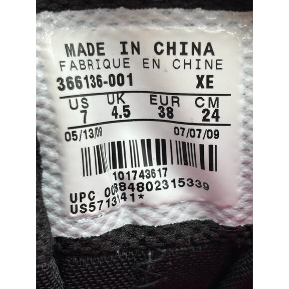 Nike AIR PEGASUS+ 26 GTX Women's NEW Vintage Running Shoes Black US Size 7 NIB - Picture 10 of 11